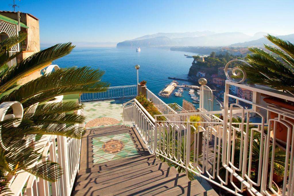 Hotel Settimo Cielo Sorrento Esterno foto